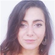 Laureata in sociologia impartisce lezioni private di tutte le materie fino alla scuola secondaria di primo grado e di storia, geografia, letteratura, latino, inglese e spagnolo per la scuola secondaria di secondo grado